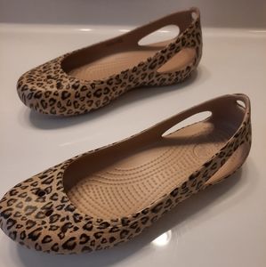 Crocs Kadee Leopard Print Flats Womens 9